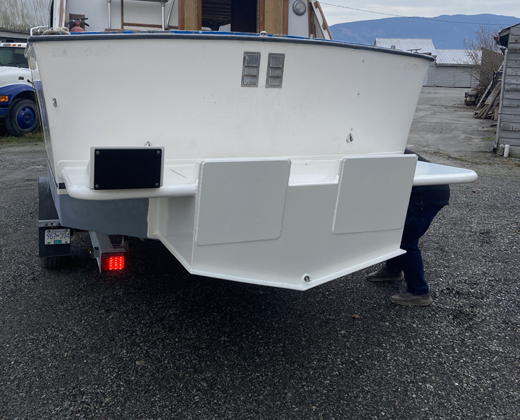 twin engine transom pod